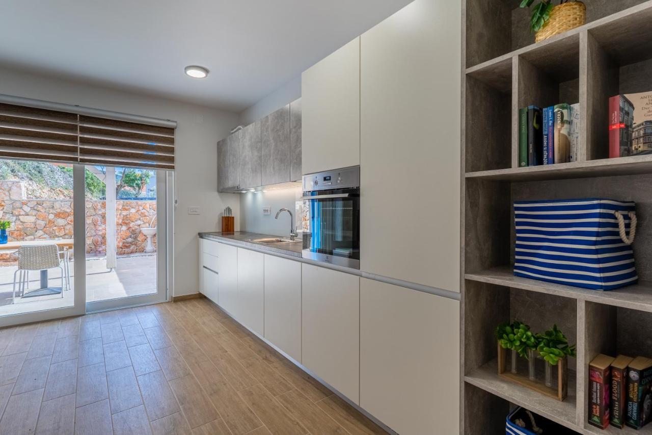 Apartment Blue Monstera เซรส ภายนอก รูปภาพ